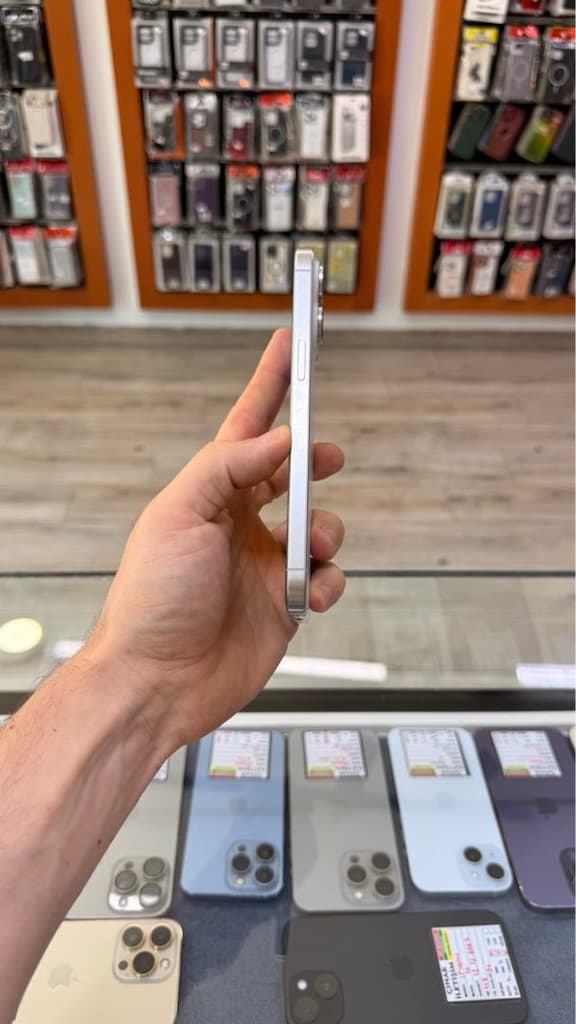 iPhone 15 Pro Max White Titanium 256GB - 2
