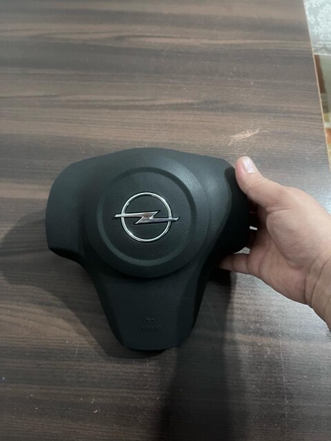 Opel corsa direksiyon airbag kapağı