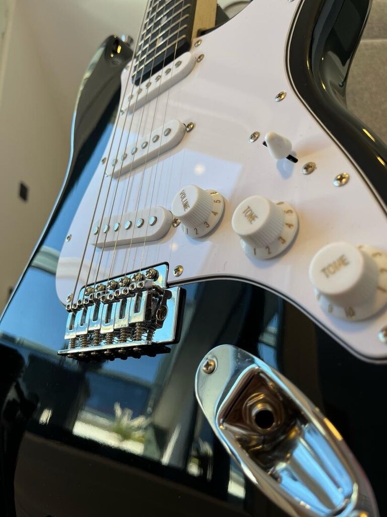 FULL SET PUKA STRATOCASTER ELEKTRO GİTAR + PUKA G-15 AMP - 3