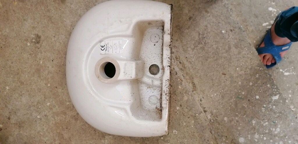 Lavabo tașı boyları duvara gelen tarafın boyu 50cm dir. eni 40 cm dir. - 4