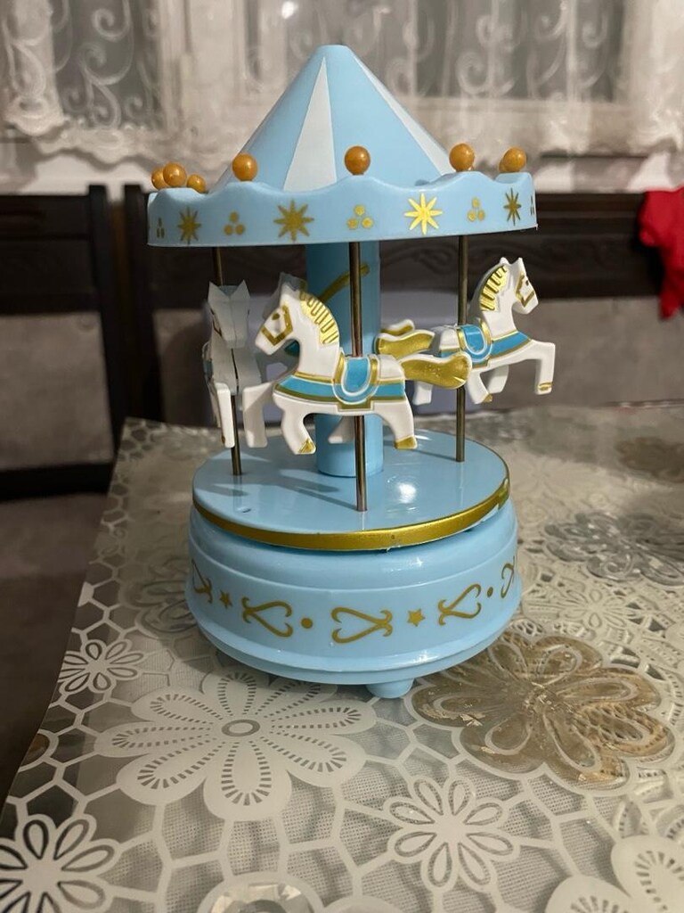 müzikli dönen at - 2