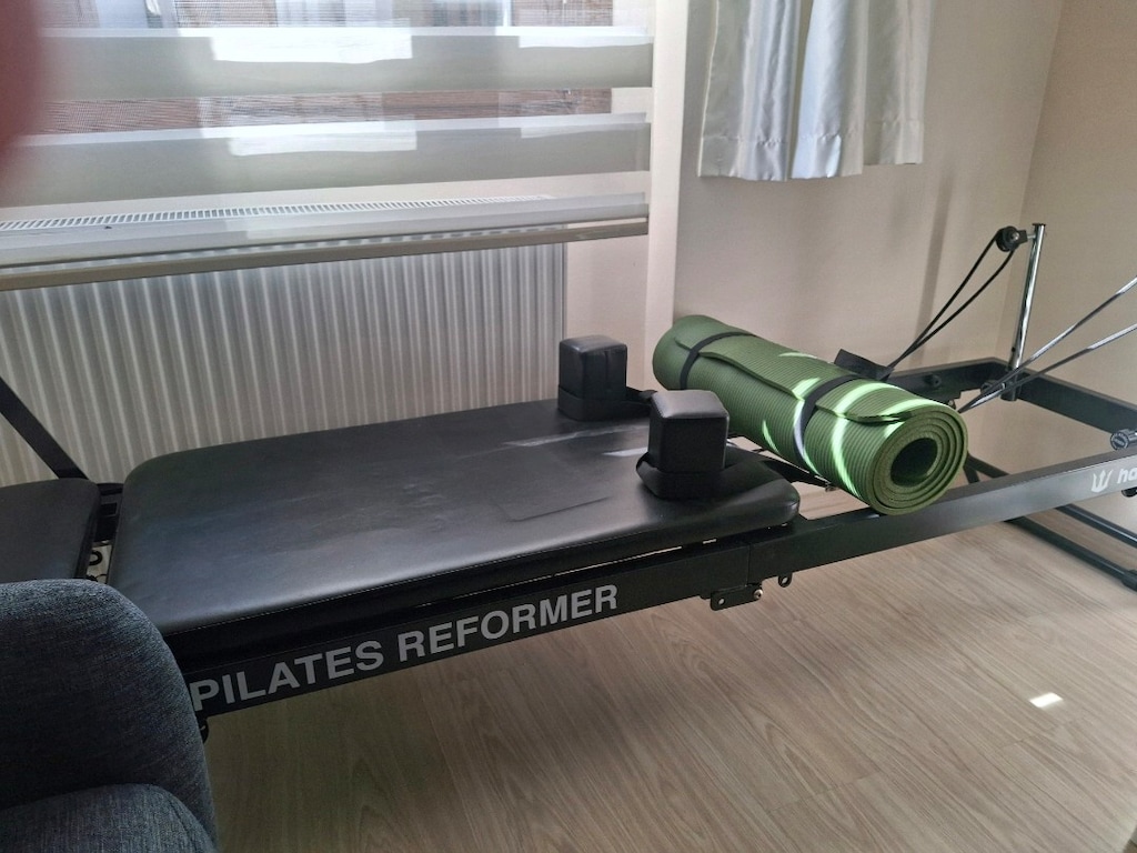 Pilates Reformer - 2