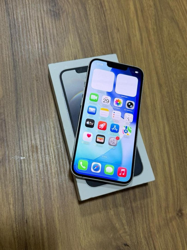 İPHONE 16E BEYAZ RENK 128 GB PİL SAĞLIĞI 100 - 4