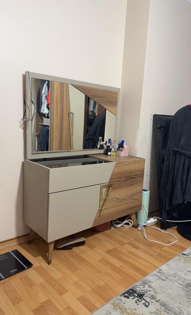 Koltuk , Yemek masası , Tv masa , Dolap - 14