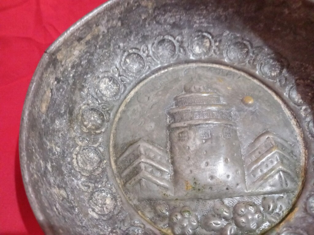 brozlaşmış pirinç el dövmesi Galata Kulesi işlemeli hamam tası - 2