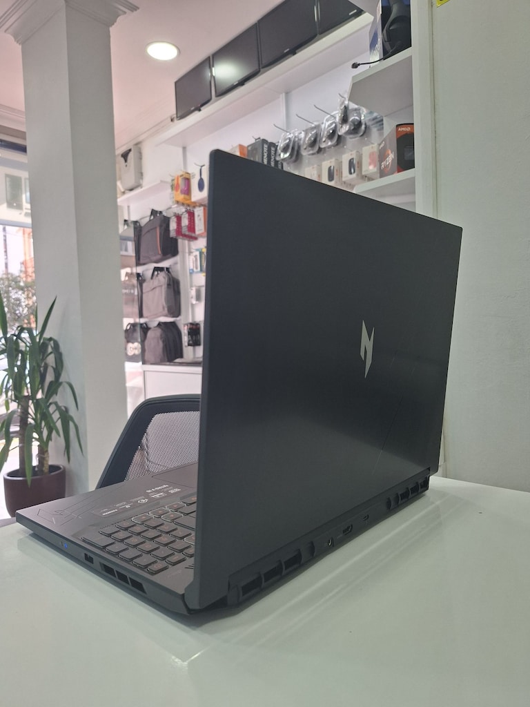ACER NITRO V 16 I7 14650HX 16GB DDR5 RAM 512GB M2 NVME SSD RTX 4060 - 6