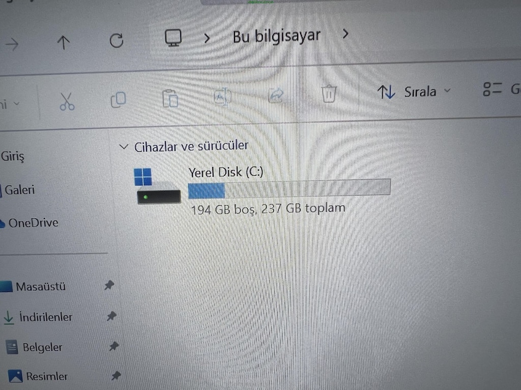 HP ELİTBOOK İ5 11. NESİL 16 GB RAM 256 M2SSD - 4
