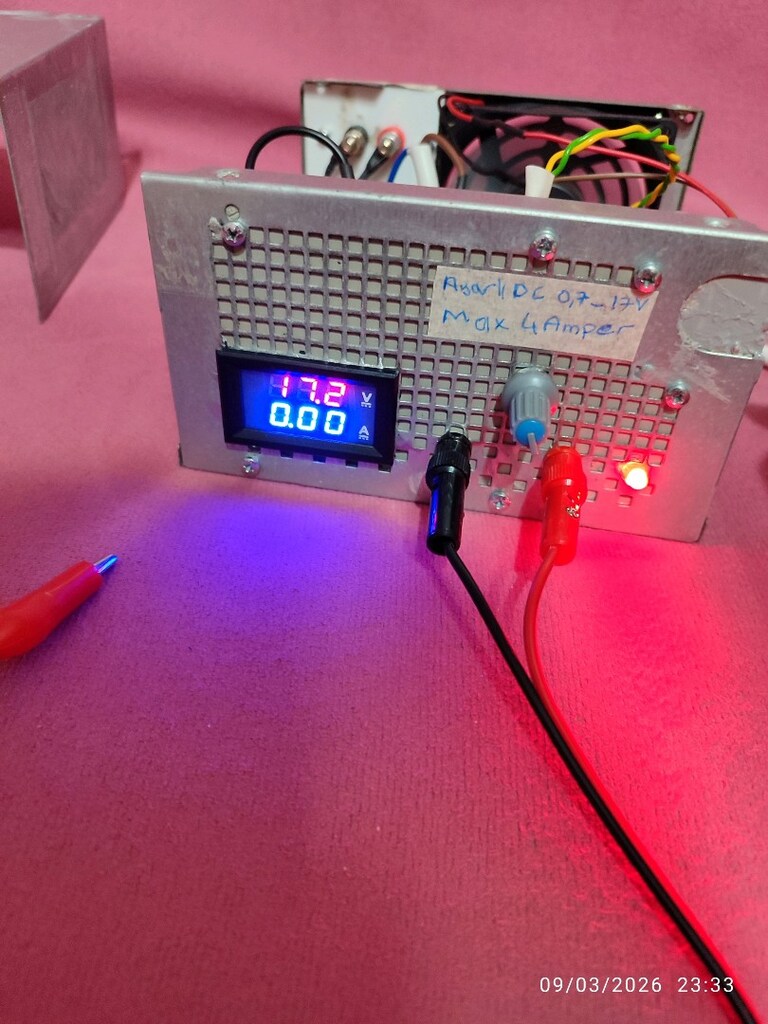 ayarlı0.7 17volt mak.4amper göstergeli adaptör 1000 tl - 6