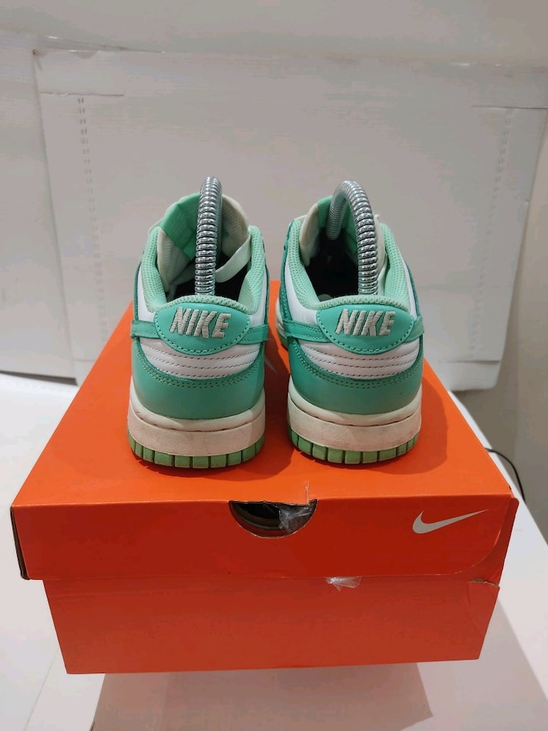 Nike Dunk Low Green Glow 38 - 6