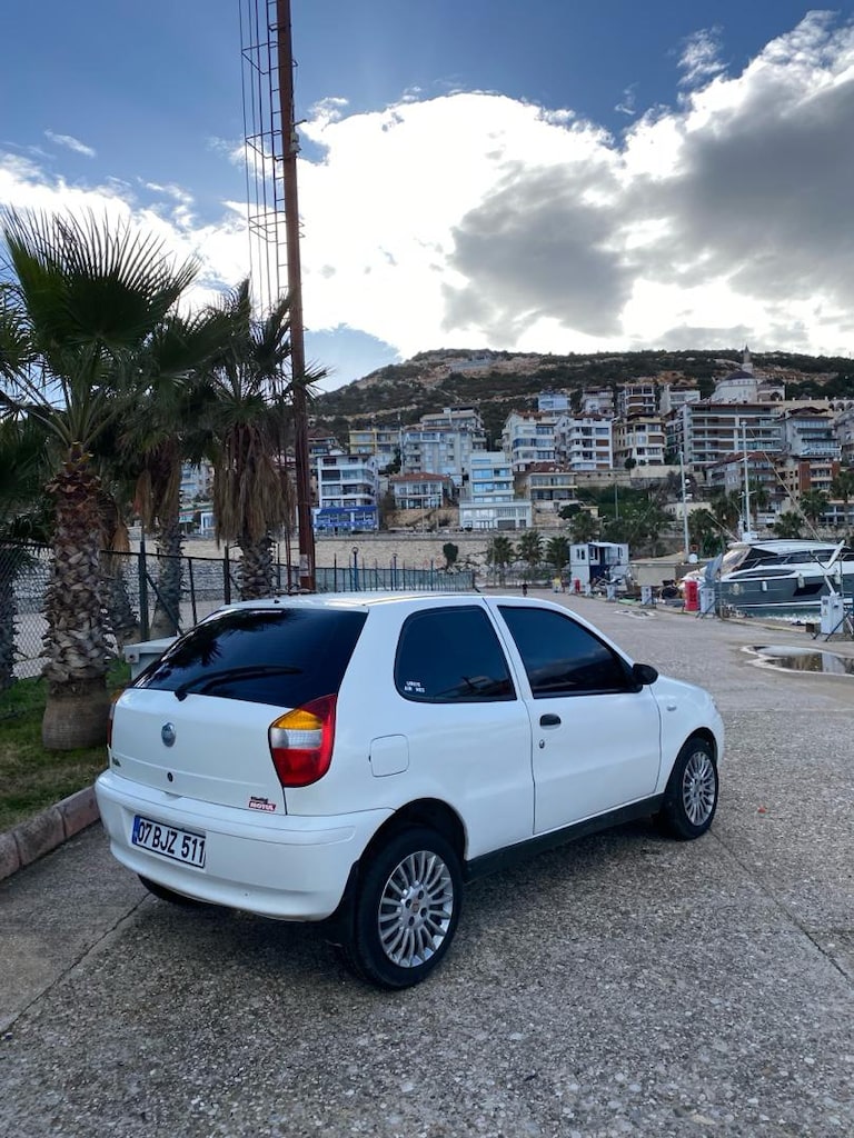 Beyaz Fiat Palio - 5