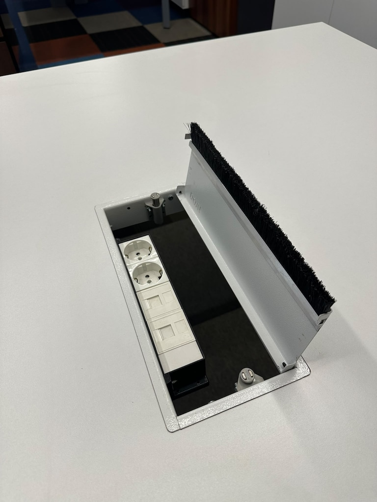 KLAS OFİS ÜSKÜDAR 140x140 DOVI TOPLANTI ÇALIŞMA GRUBU İKİNCİ EL - 5