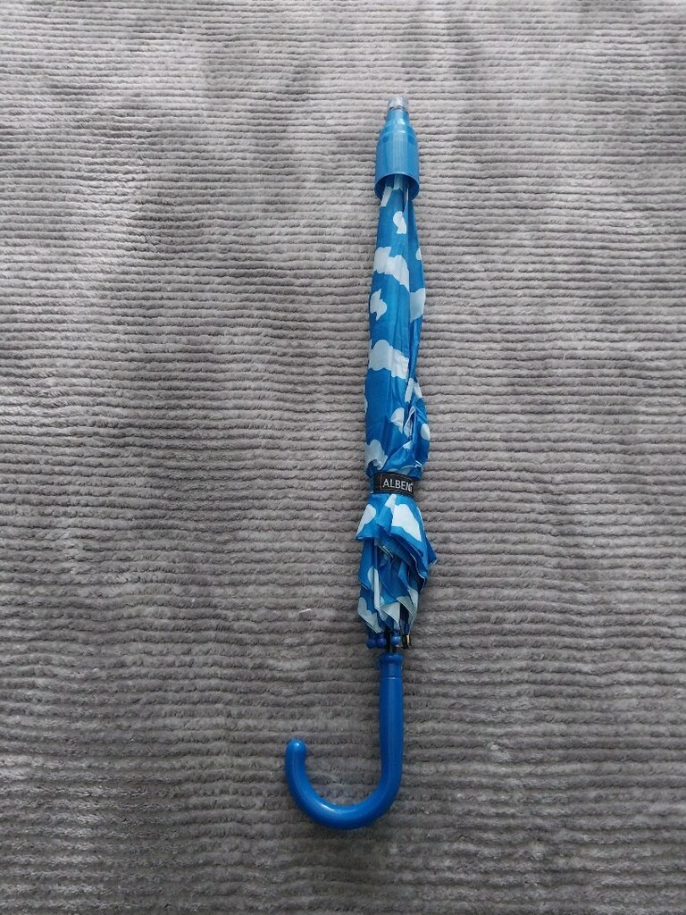 çocuk şemsiyesi