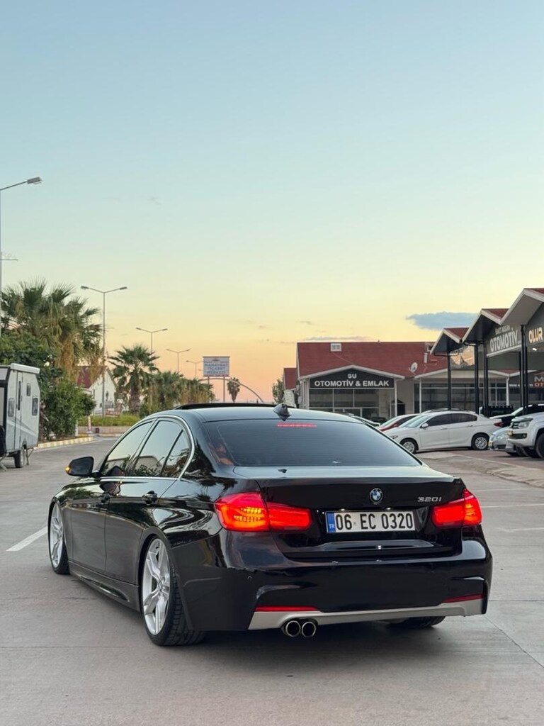 bmw 320i - 2