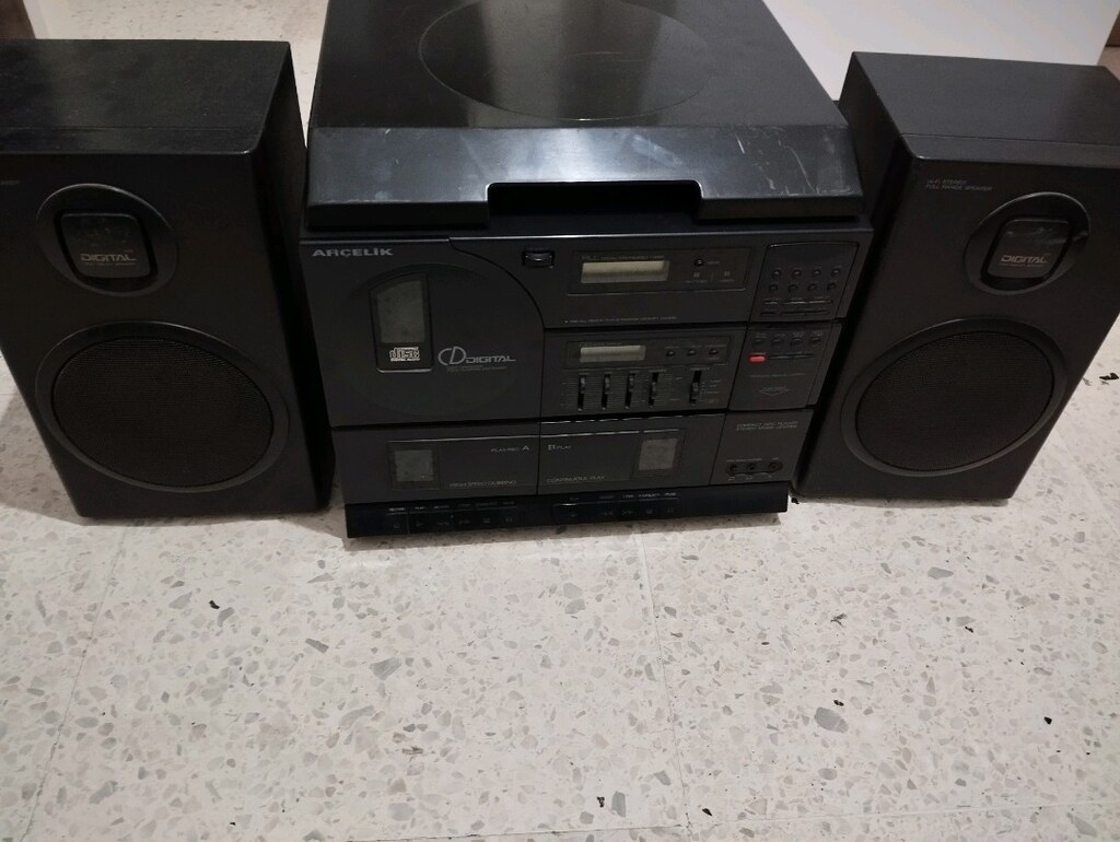 3 lü set. Plak-CD-kaset çalar - 3