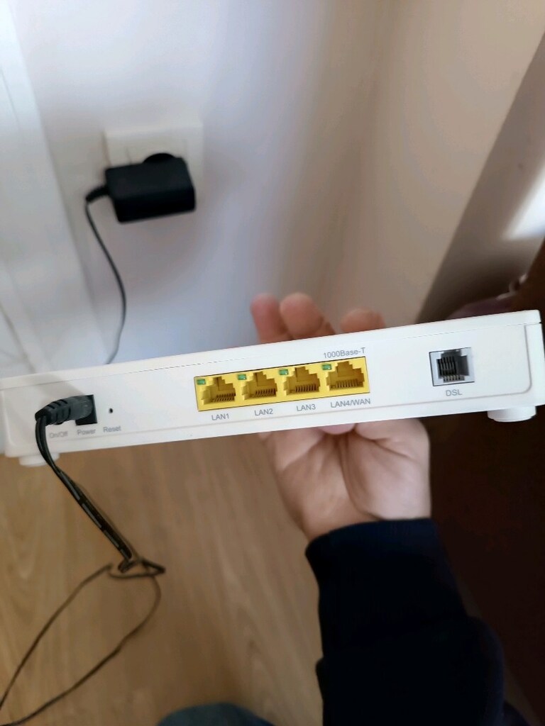 ZTE Zxhn H168A 4 Port 1200 Mbps 5ghz Vdsl2 Modem - 2