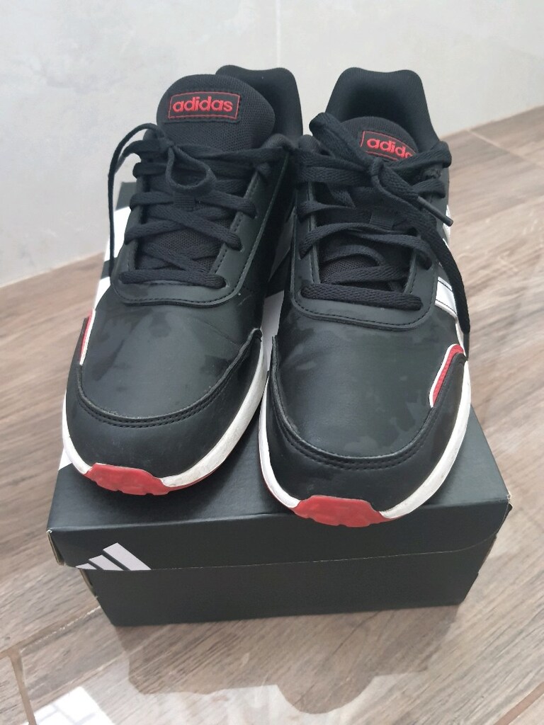 adidas sneaker — görsel 2/5