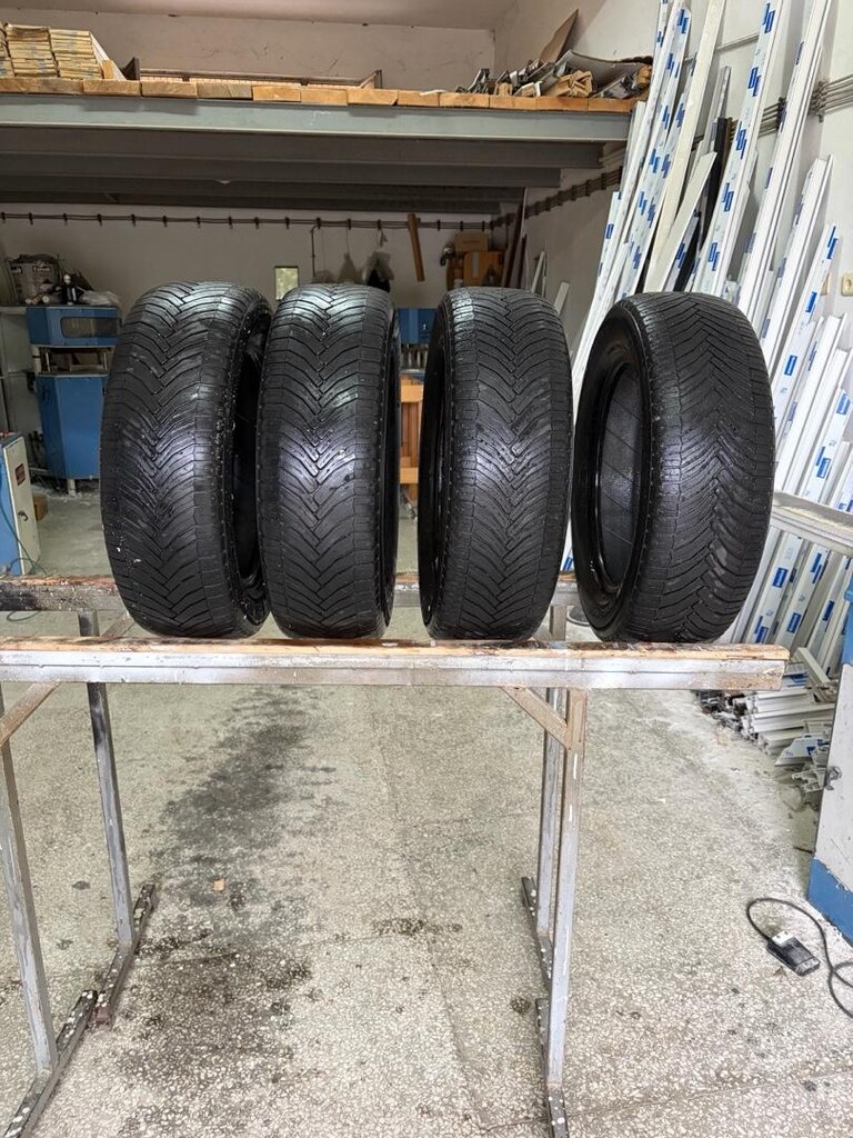 195x60x15 Michelin lastik - 4