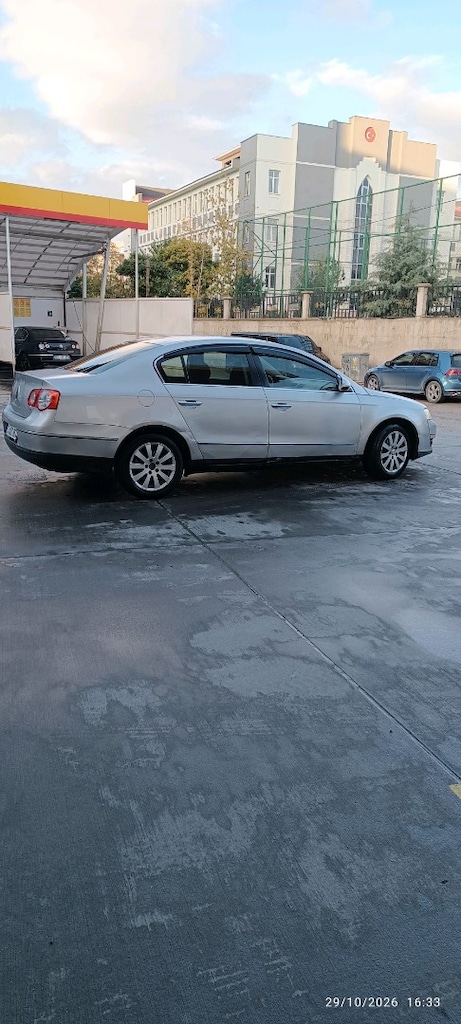 2011 model Volkswagen Passat 1.4 TSi - 8