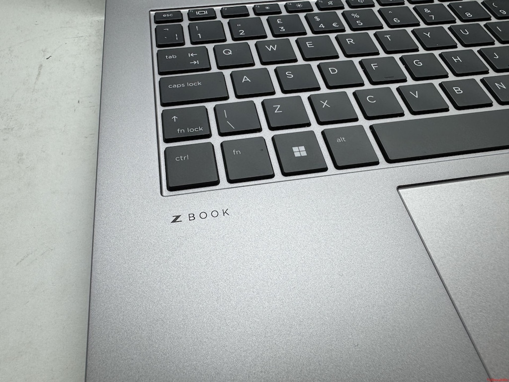 HP ZBOOK ULTRA 7 İŞLEMCİ 32 GB RAM 1 TB M2SSD RTX A500 - 3