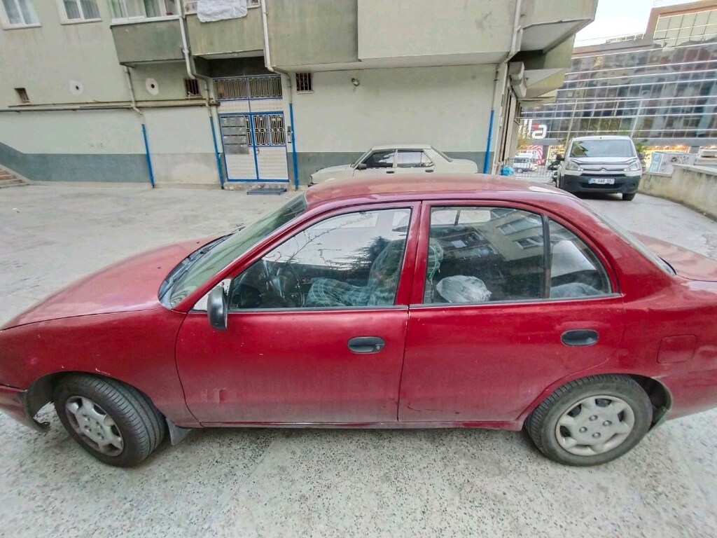 1997 Hyundai Accent 1.3Ls - 2