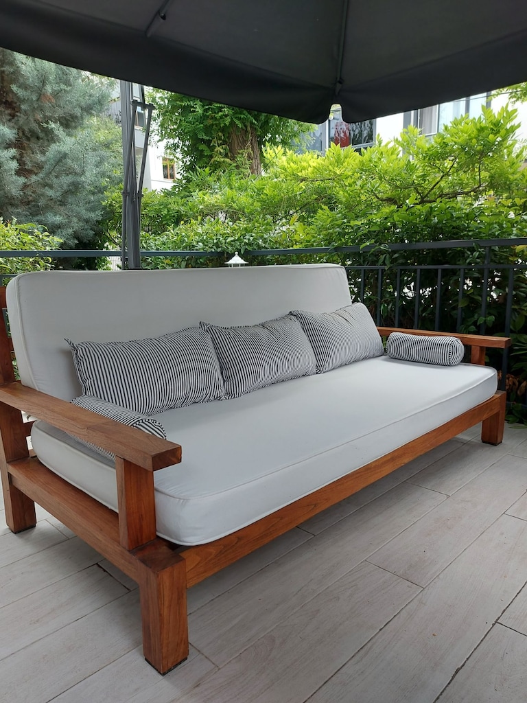 Mudo orijinal teak ağacından yapılmış 220cm×110cm ölçüsünde