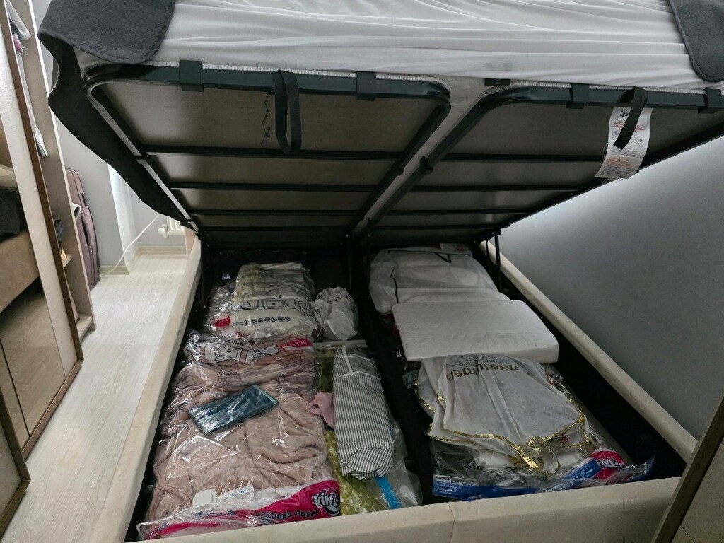 Yataş Bazalı ve Ayaklı Yatak 160*200 ve Yataş BlueStar Minderi+ Başlık - 4