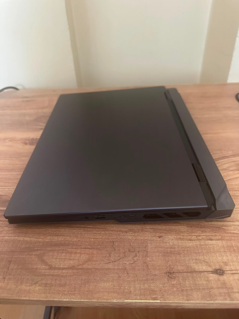 MSI VECTOR 18 HX AI RTX 5080 CORE ULTRA 9 40 GB RAM 2TB SSD - 5