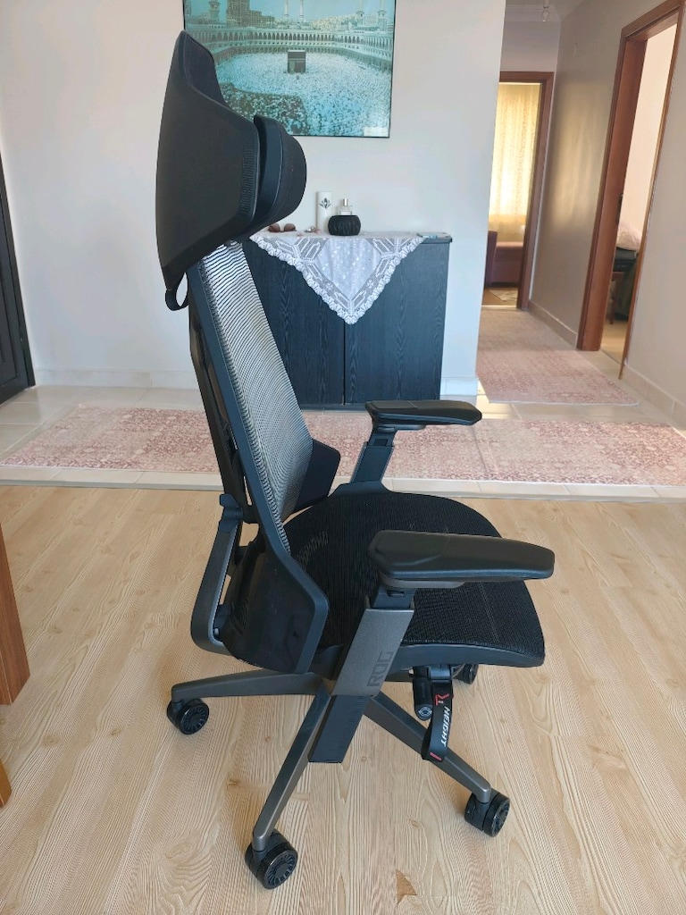 ASUS ROG Destrier Ergo (SL400) - 8