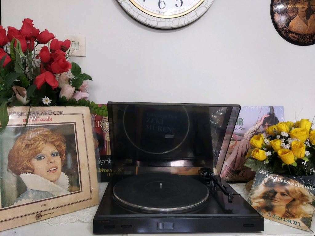 PLAKCALAR STEREO DEK YARİ OTAMATİK DEVİR AYARLİ STRASFORLU TEMİZ FAAL - 15