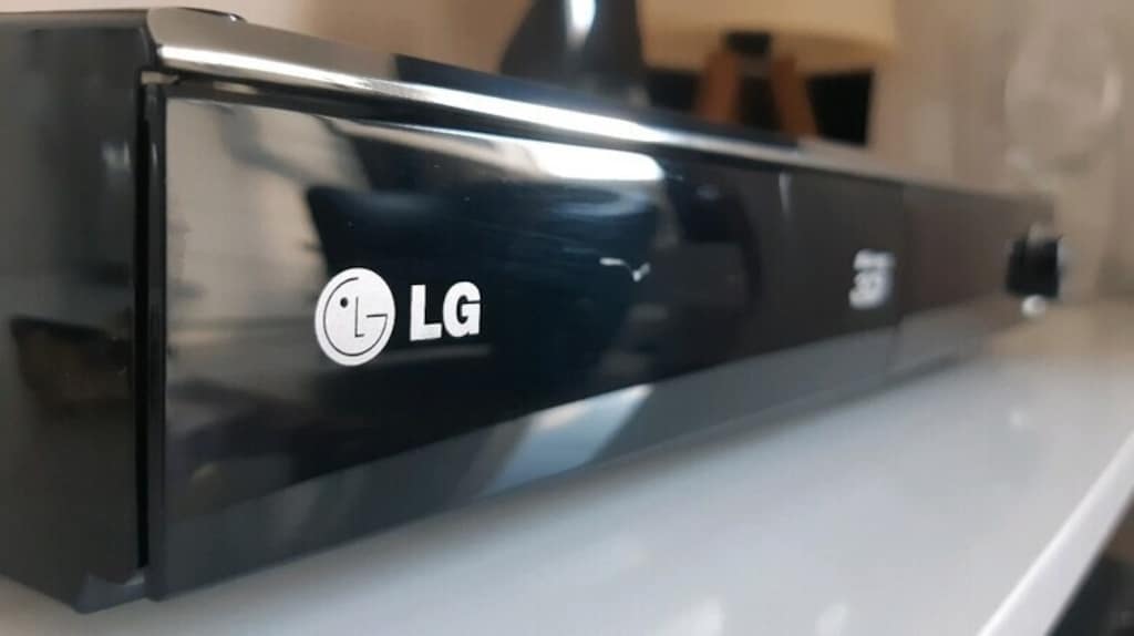 LG AMFİ DIGITAL 3D 5.1 OPTIC 1100 W. - 2