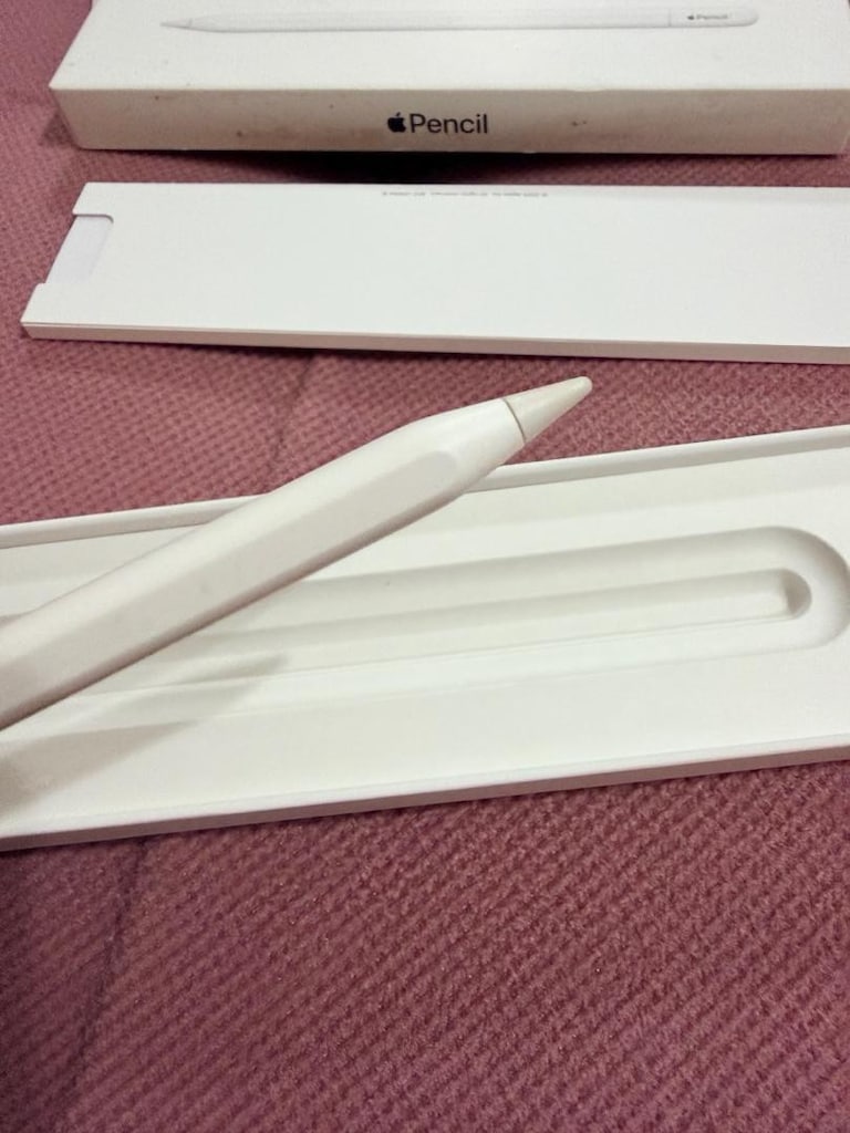 APPLE PENCİL USB - C .. Sıfır gibi faturalı - 5