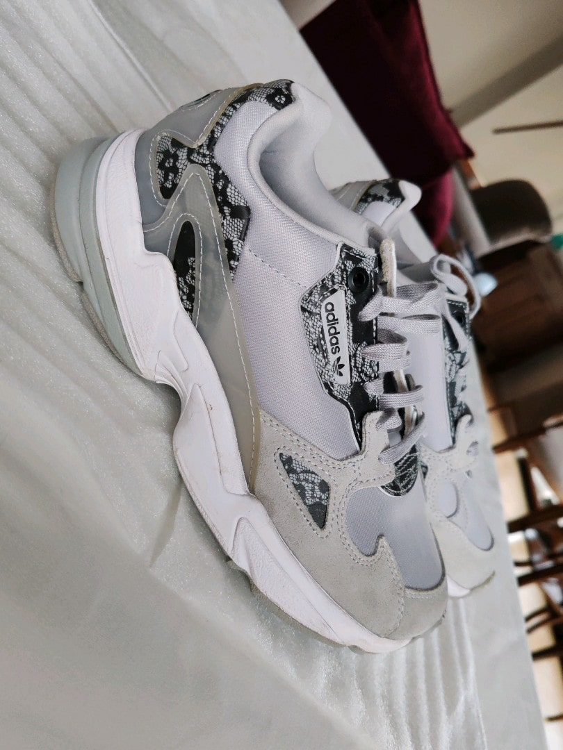 ADİDAS FALCON KOŞU YÜRÜYÜŞ SNEAKER GÜNLÜK ANTRENMAN FİTNESS VAKKORAMA
