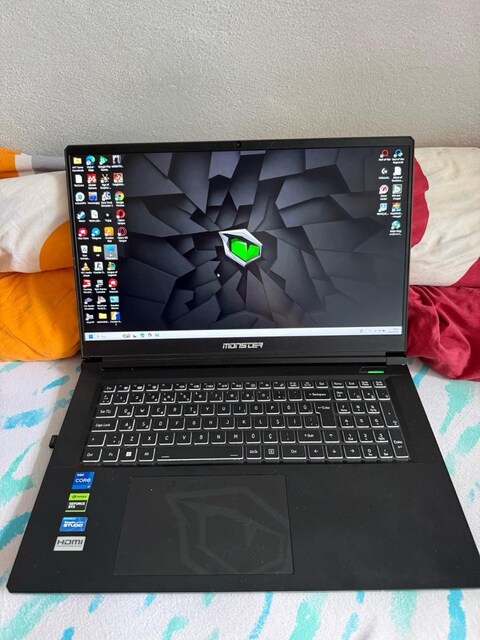 MONSTER LAPTOP