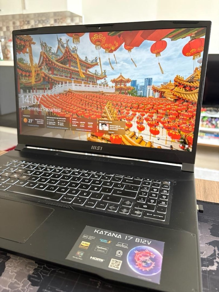 MSI Katana 17 B12V