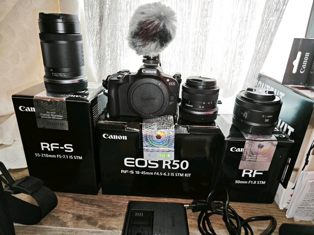 Sıfır Ayarında Canon EOS R50 Set – Çok Temiz ve Eksiksiz! - 12
