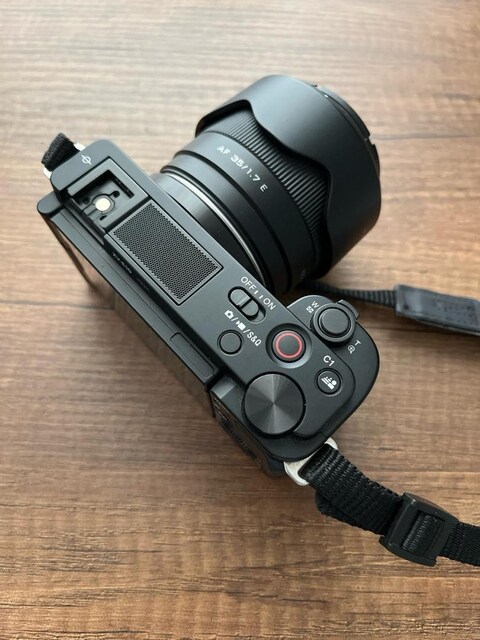 Sony Kamera ZVE-10