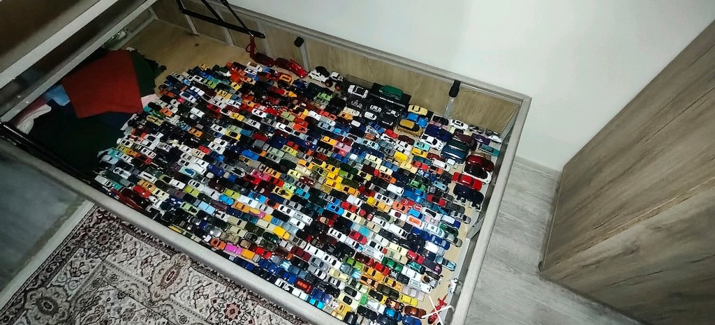 full 750 adet model araba koleksiyonunu - 2