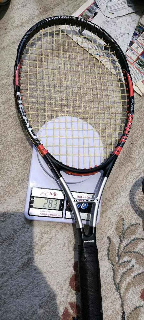 Çeşitli tenis raketleri - 18