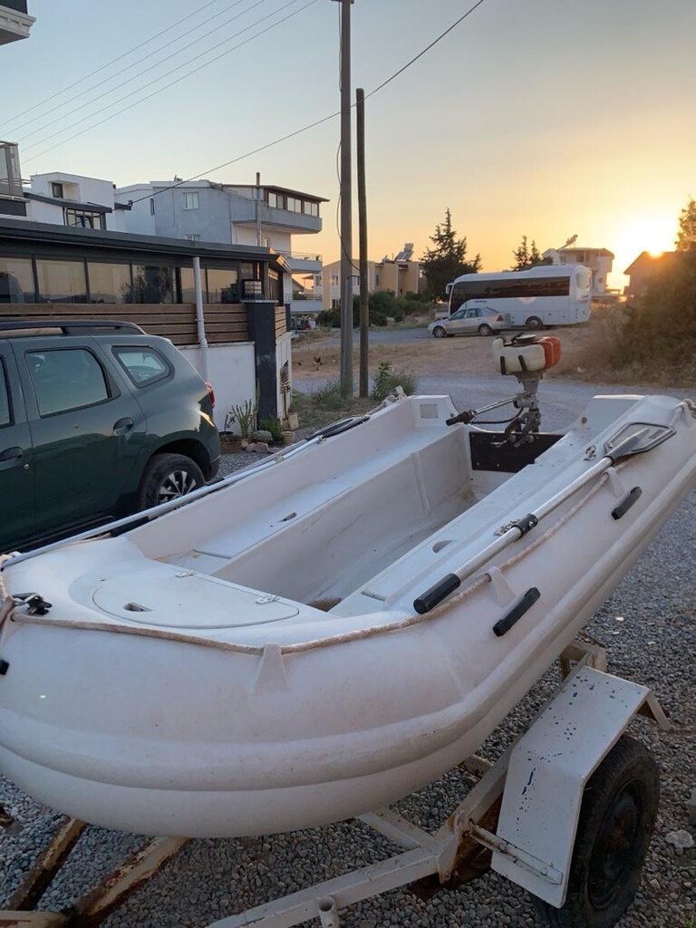 motor ve römork tekne satıldı sadece römorku - 4