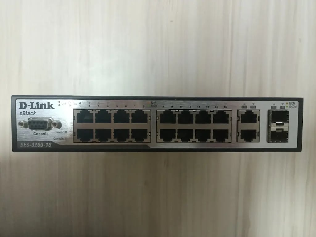 D-link Des-3200-18 switch