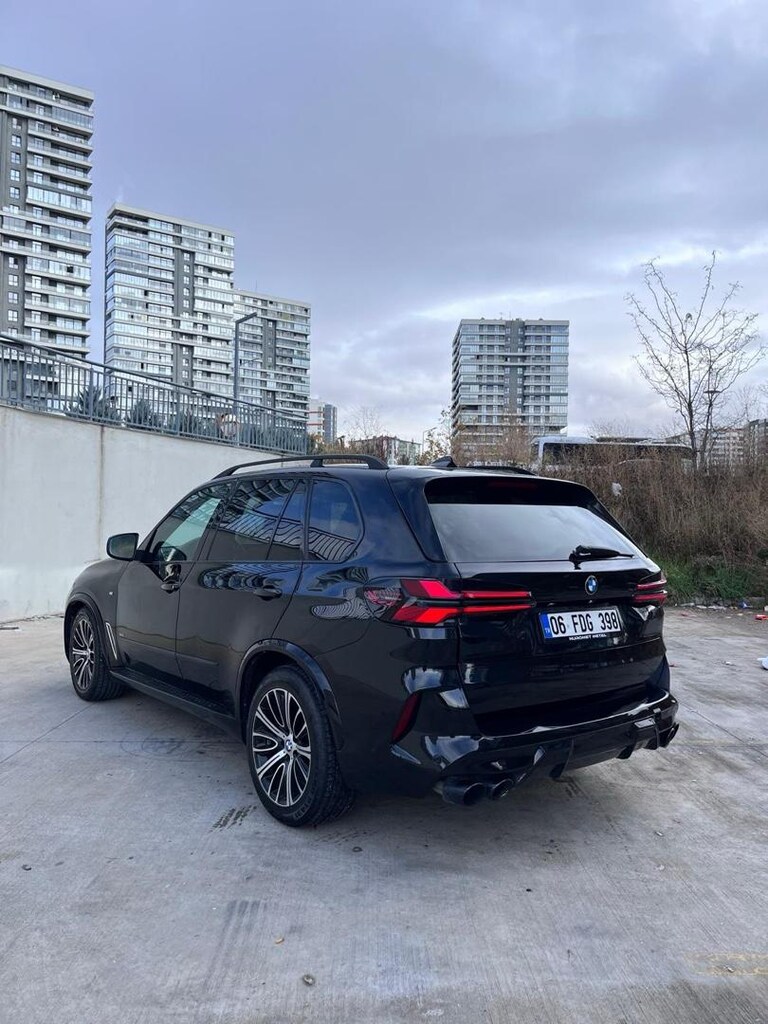 BMW G05 X5M - 9