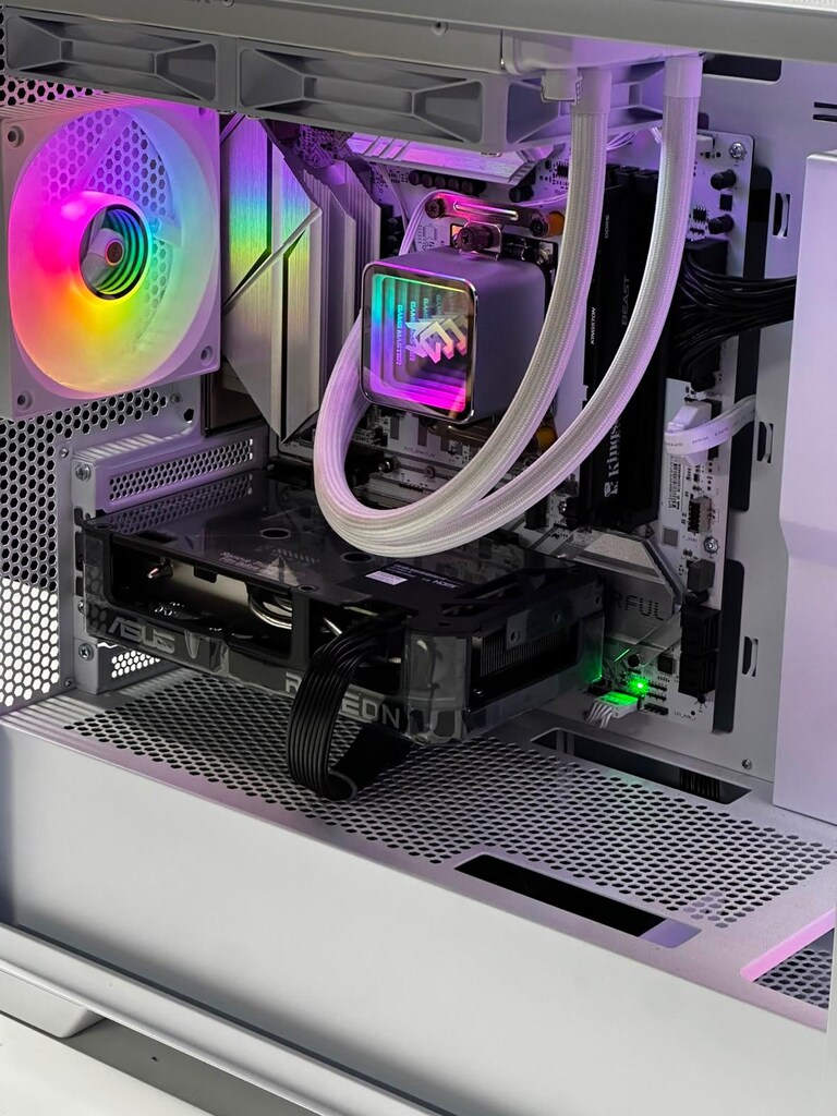 Ryzen 7 7800X3D - RX 9060 XT 16GB - 32GB RAM - 1TB M.2 SSD - letgo'dan ...