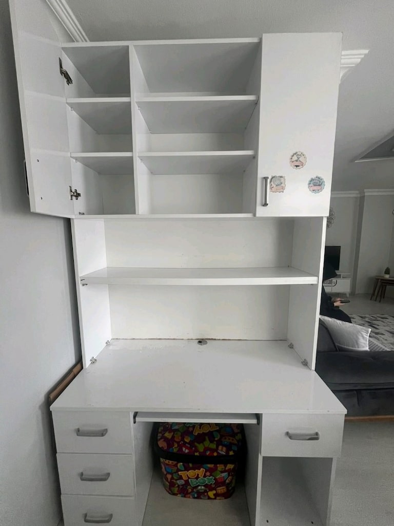 ÇALIŞMA MASASI - 6