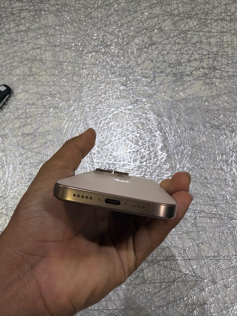 İphone 16 pro - 3