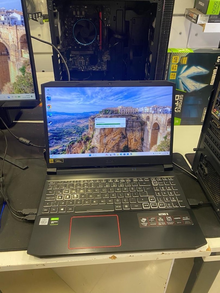 ACER NITRO İ5 10300H GTX 1660Tİ 32 GB RAM 1 TB M2 SSD - 4