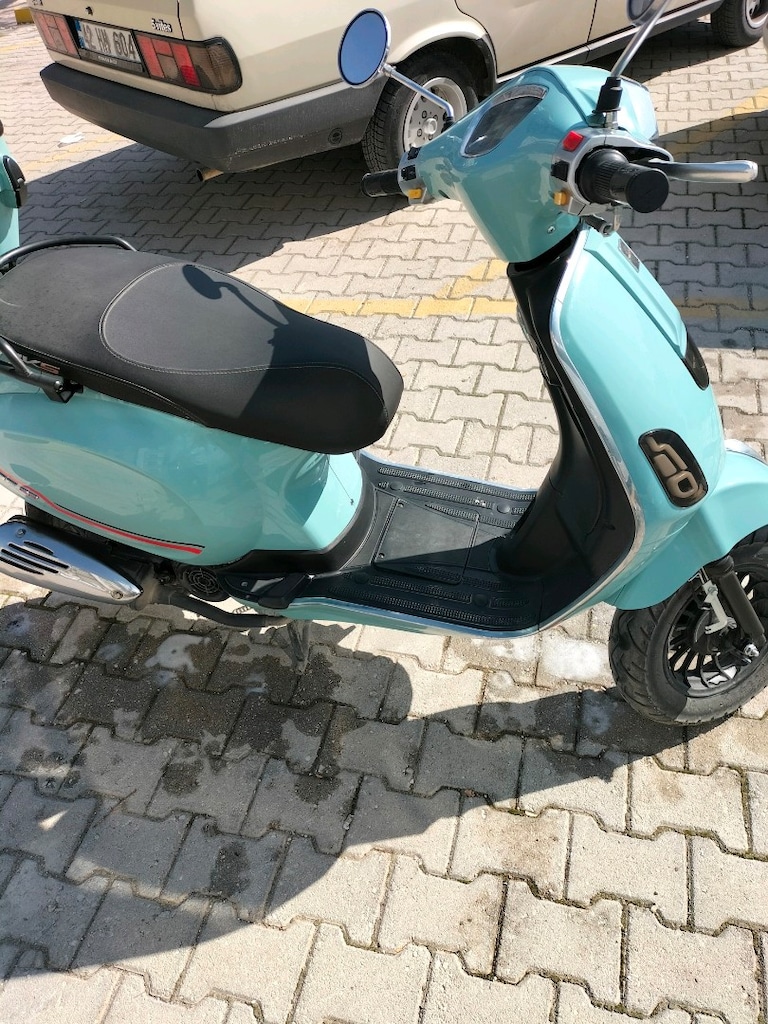 Turkuaz Renkli Scooter - 4