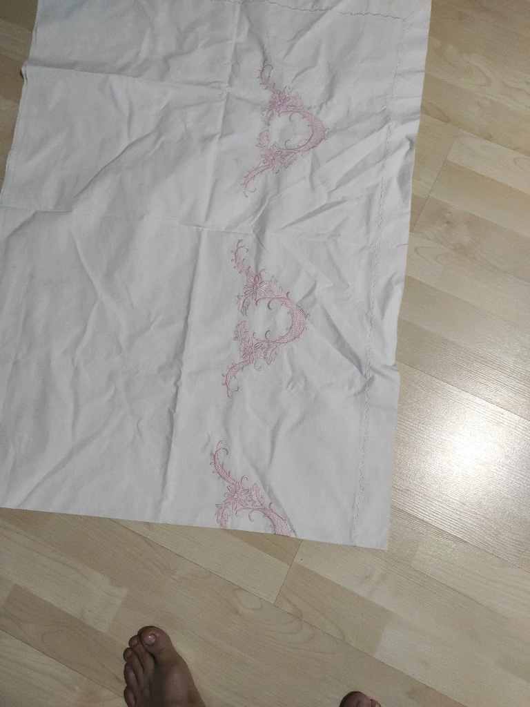beyaz pembe nakış kayrola kenarı - 7