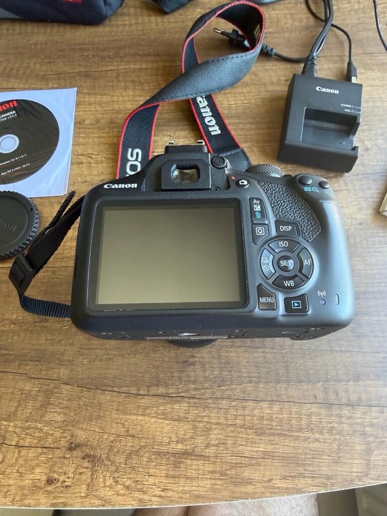 Canon EOS 2000D 10/18 Geniş Açı Lensli Satılık Camera - 3
