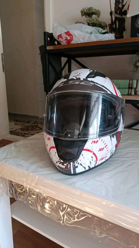 motorsiklet kask hem L beden var hem XL var - 3