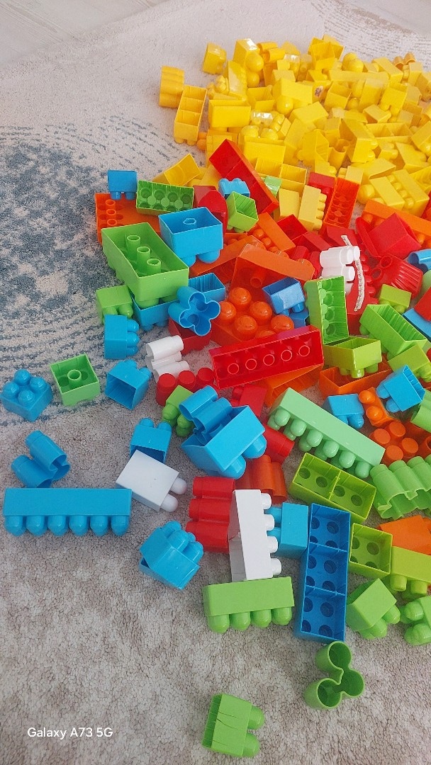 Lego oyuncak 300 adet - 3